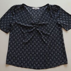 Ann Taylor Loft black blue floral v neck blouse S
